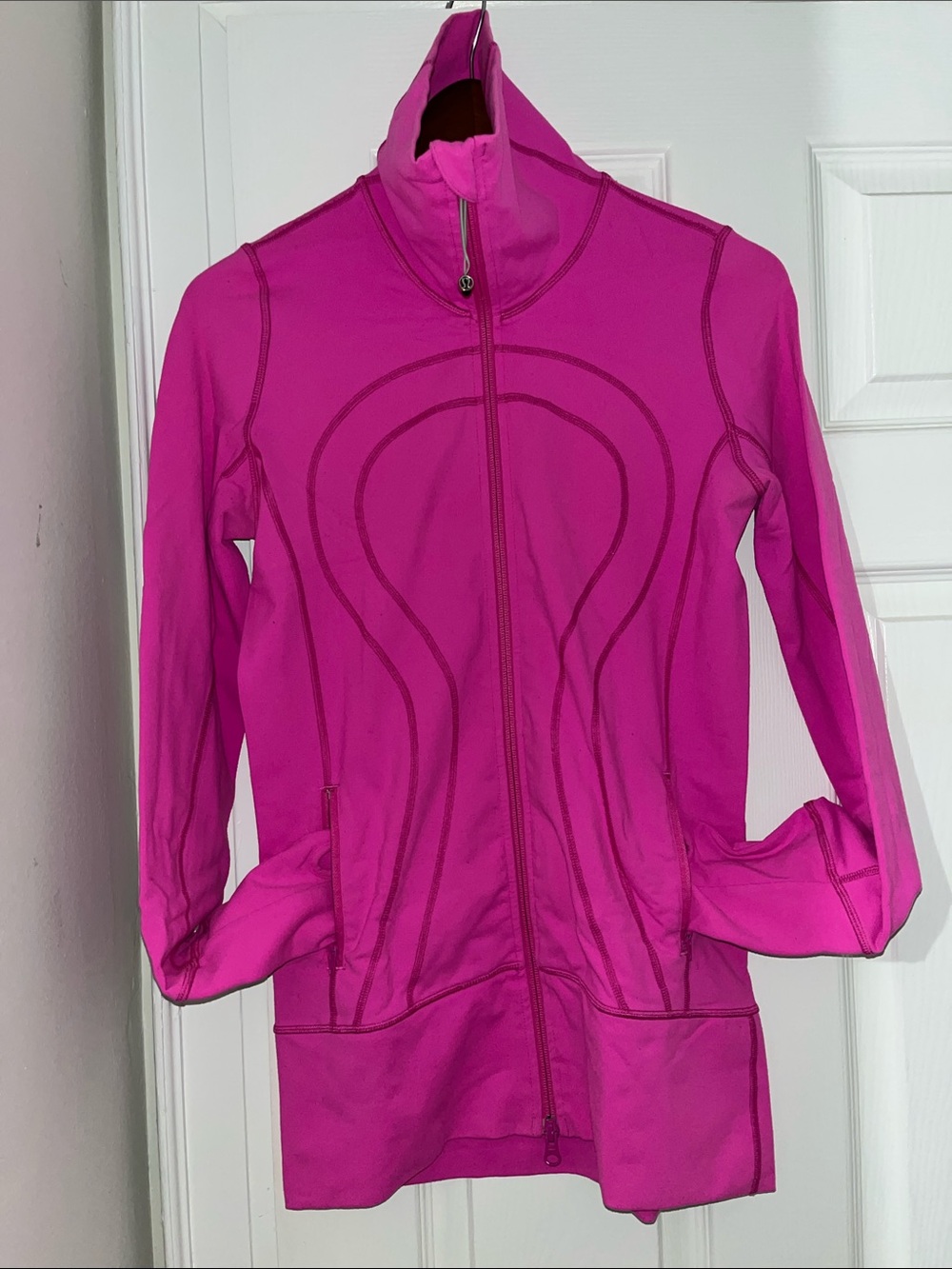 Lululemon (6) In Stride Jacket Pink Long Full Zip
